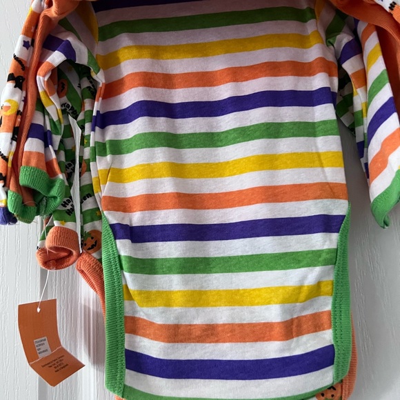 NWT Halloween long sleeve set of 4 by One Potato 2. 💯 % cotton 0-3 - Picture 6 of 11